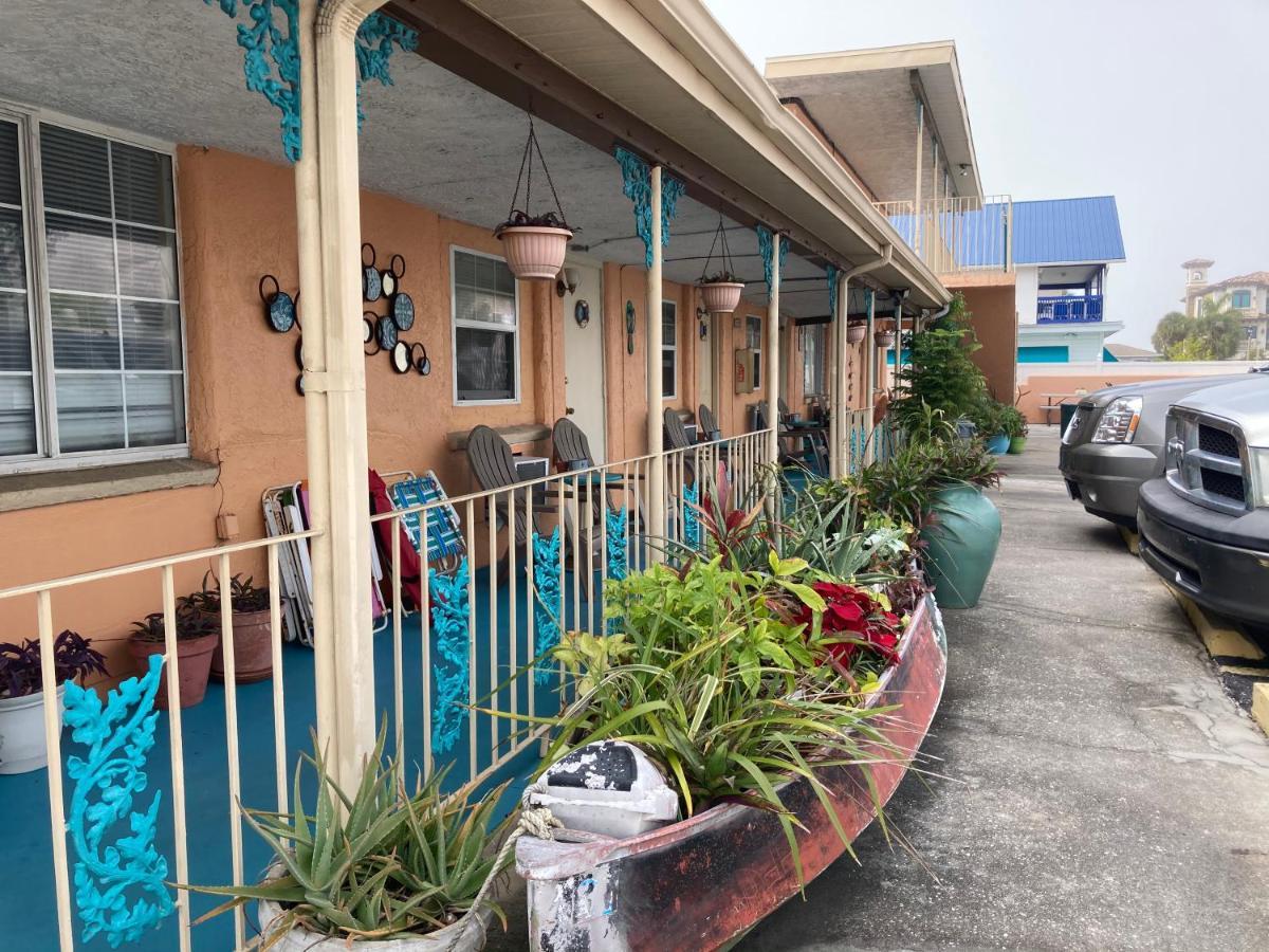 Michaels Siesta Motel เซนต์ปีเตอร์สเบิร์ก ภายนอก รูปภาพ
