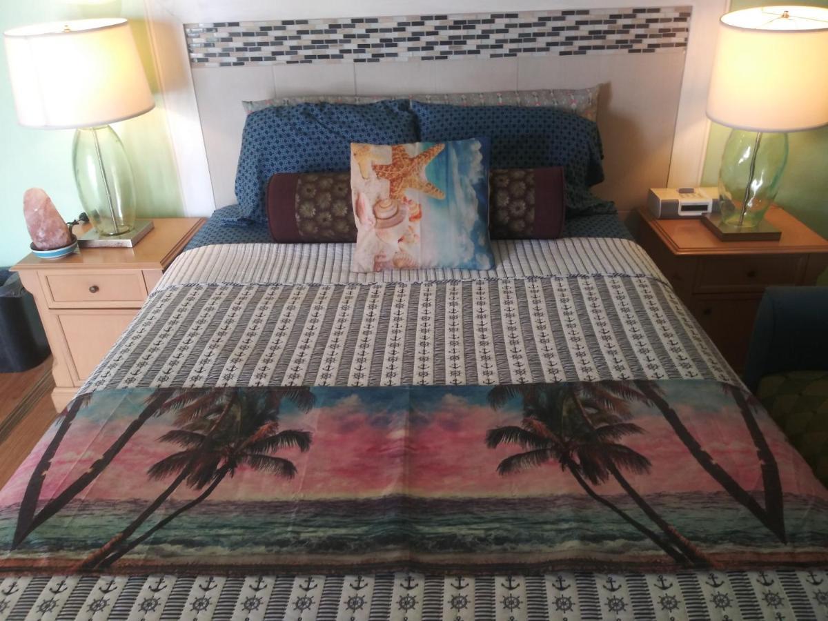 Michaels Siesta Motel เซนต์ปีเตอร์สเบิร์ก ภายนอก รูปภาพ